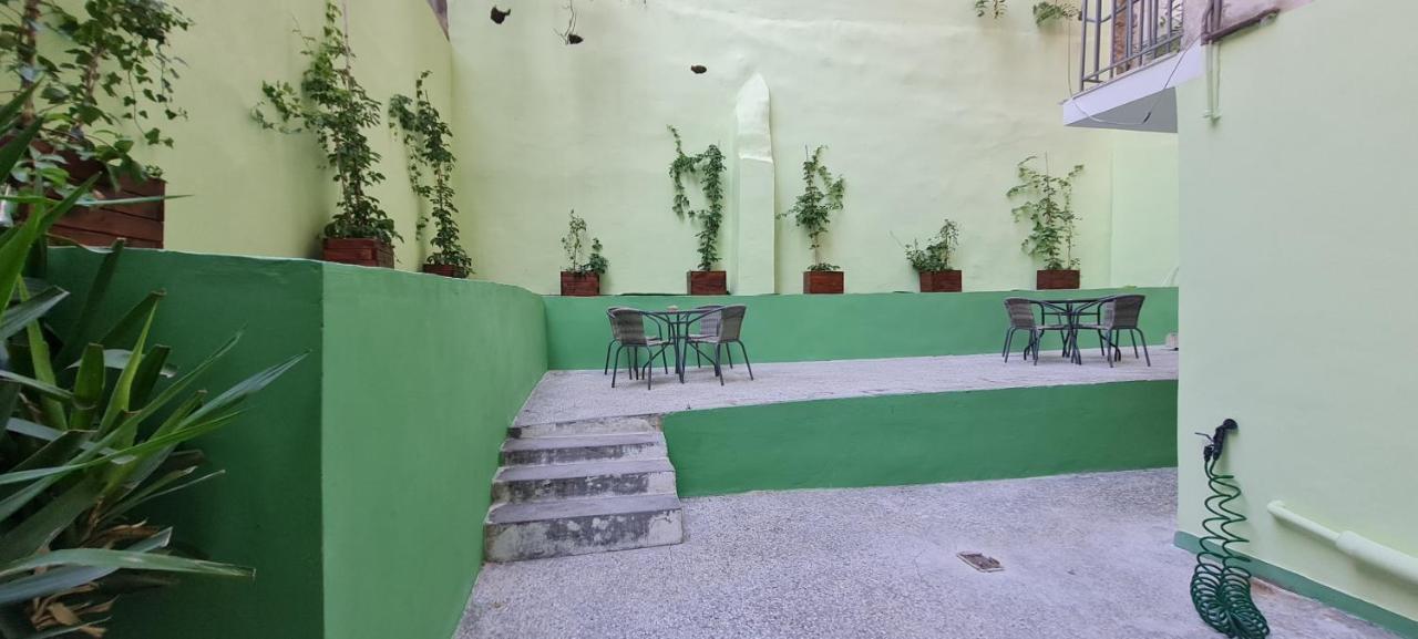 Cozy Apartment With Garden Near Town Center, Fully Renovated. Athén Kültér fotó